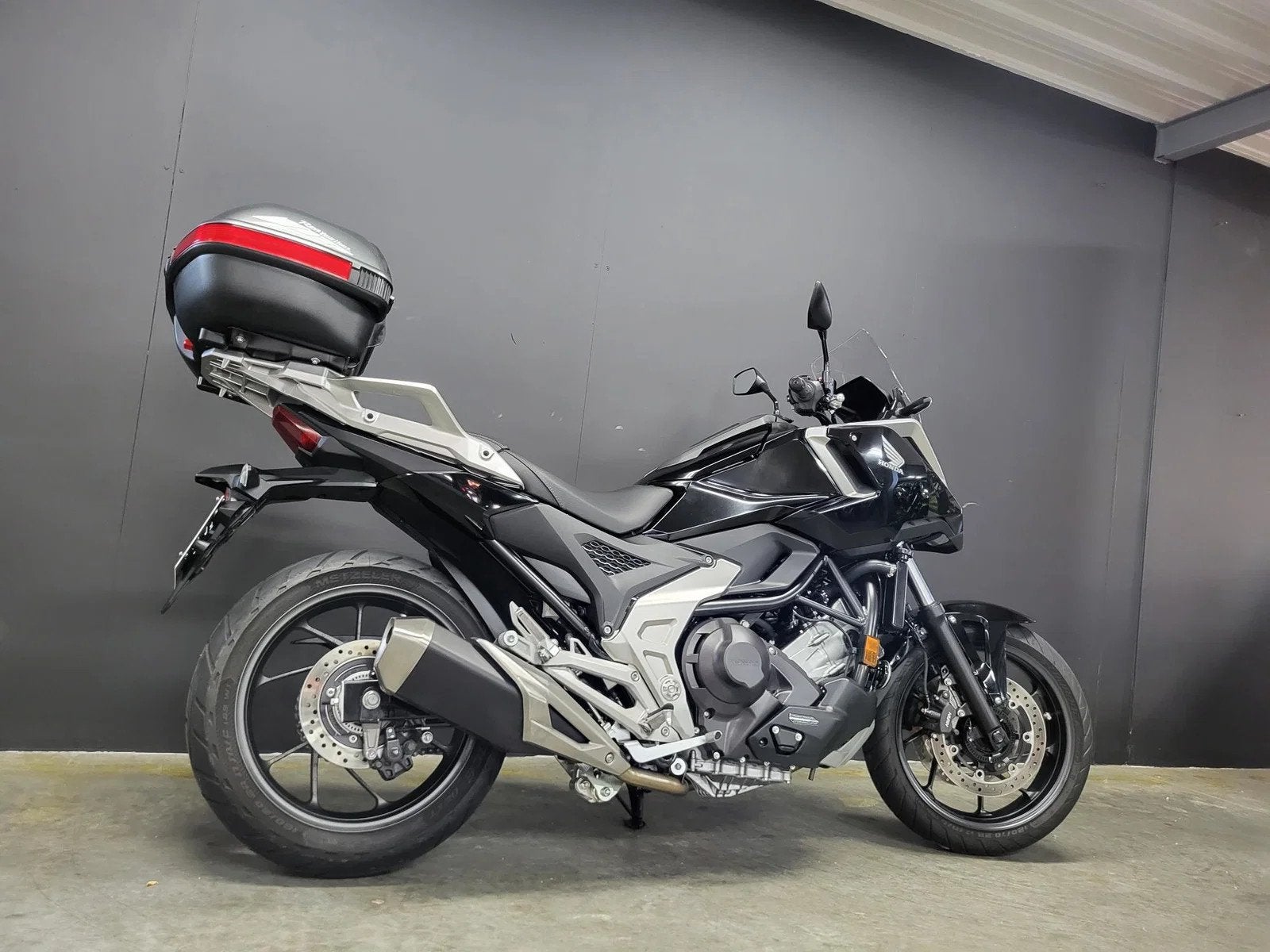 Honda NC750X parel met DCT in topstaat, Motos, 750 cm³, Entreprise, Occasion, Plus de 35 kW