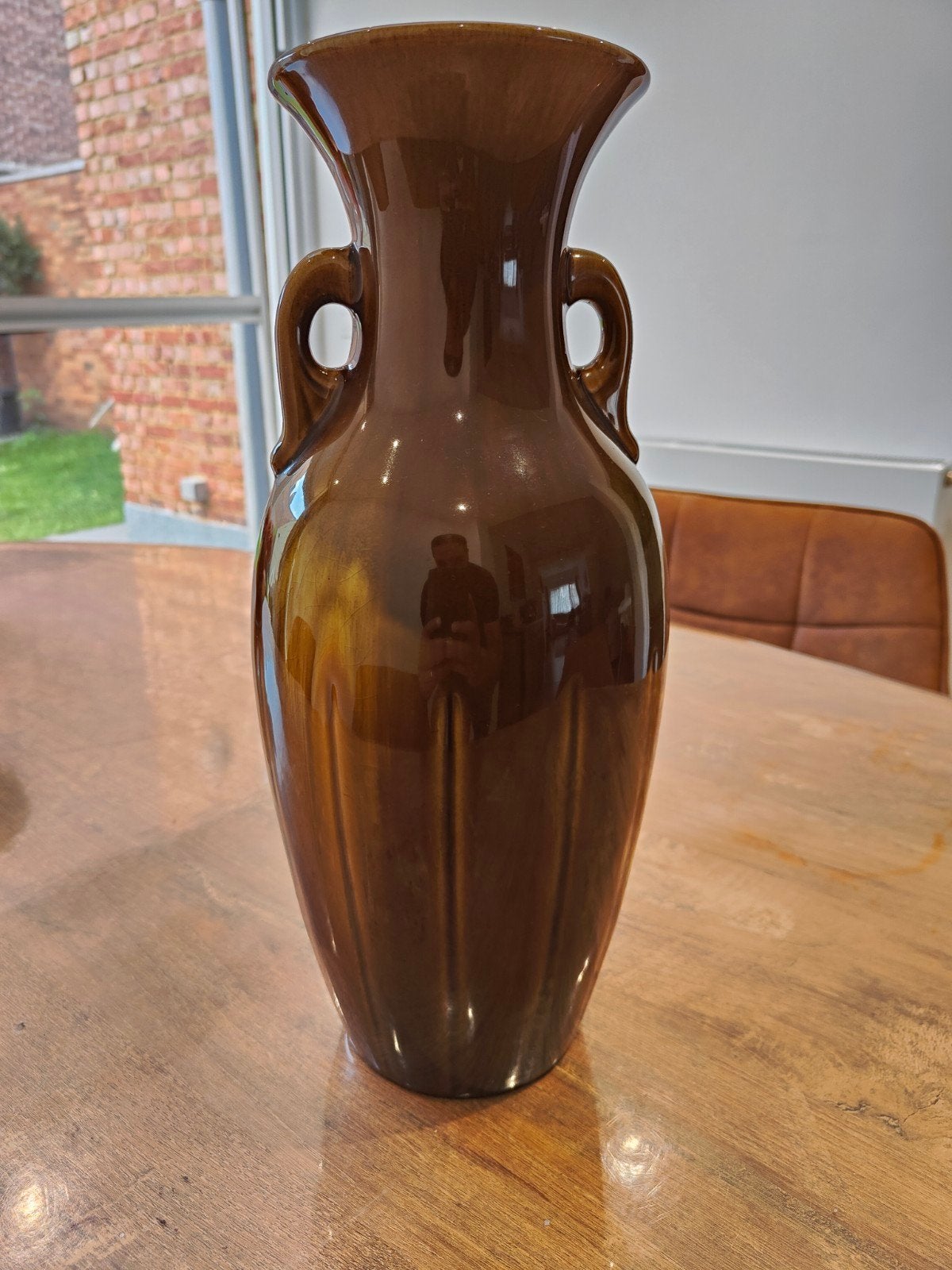 Vase amphore AMC Wasmuel 
Marque : AMC Wasmuel, Enlèvement