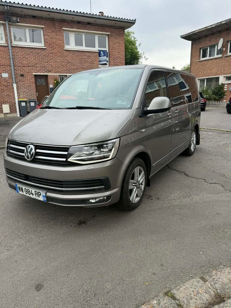 Volkswagen t6 multivan, Autos, Volkswagen, Argent ou Gris, Achat, Euro 6, 7 places