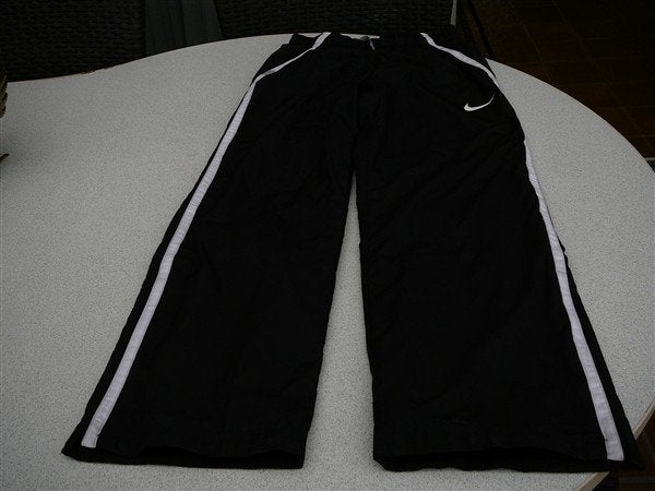 Mooie sportbroek Nike maat 146, Broek, NIKE, Jongen of Meisje, Ophalen of Verzenden