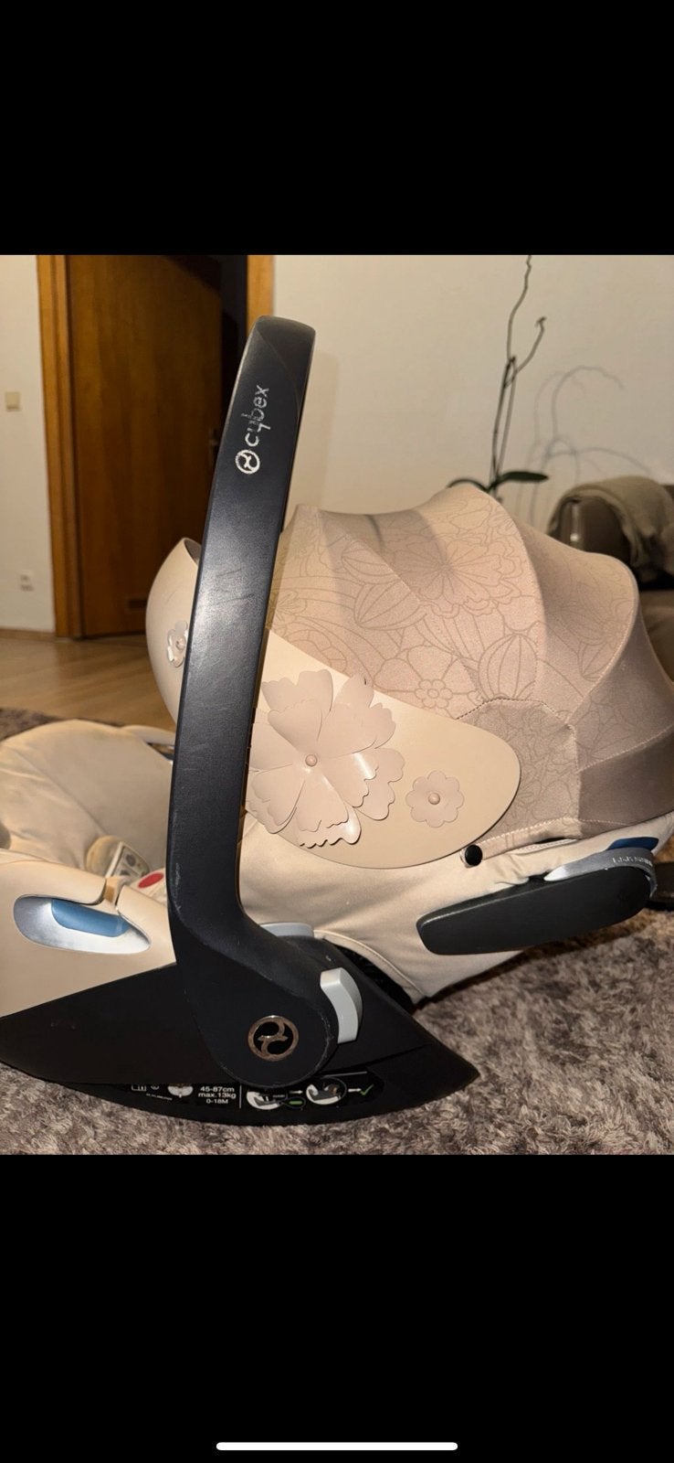Cybex maxi cosi met 3D bloemen, Ophalen, Gebruikt, Overige merken