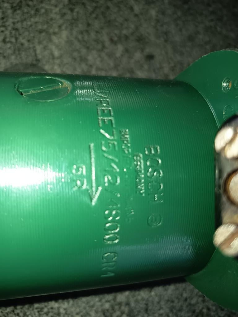 Dynamo met ingebouwde 12V-regelaar, Ophalen, Gebruikt