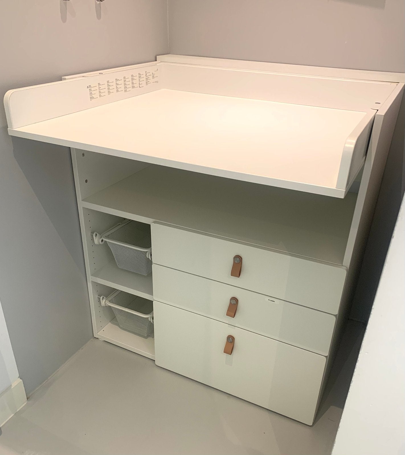 Verzorgingstafel, 90 à 105 cm, Comme neuf, Enlèvement, Espace pour les pieds