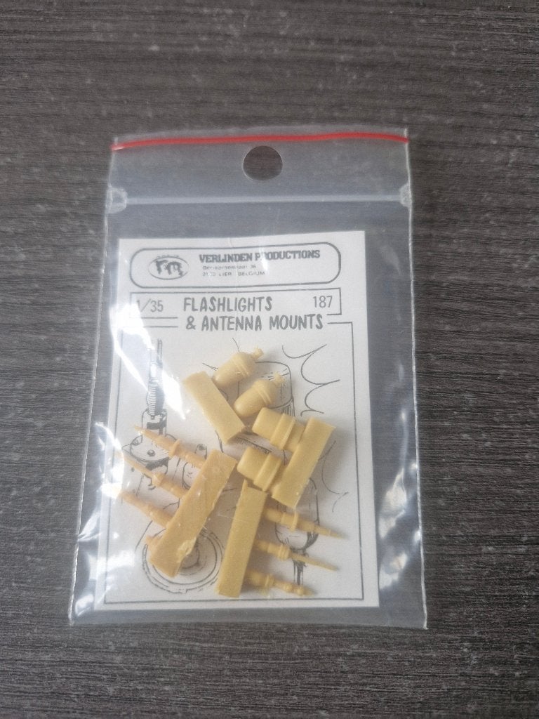 Verlinden 1/35 Flashlights & Antenna Mounts, Hobby & Loisirs créatifs, Modélisme | Voitures & Véhicules, Neuf, Autres marques