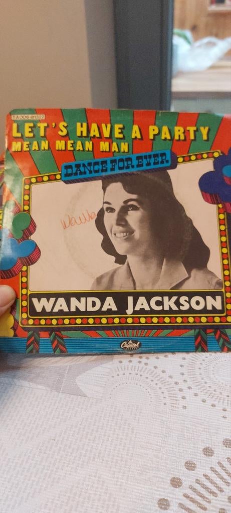 Vinyle 45 tours Wanda Jackson, Enlèvement