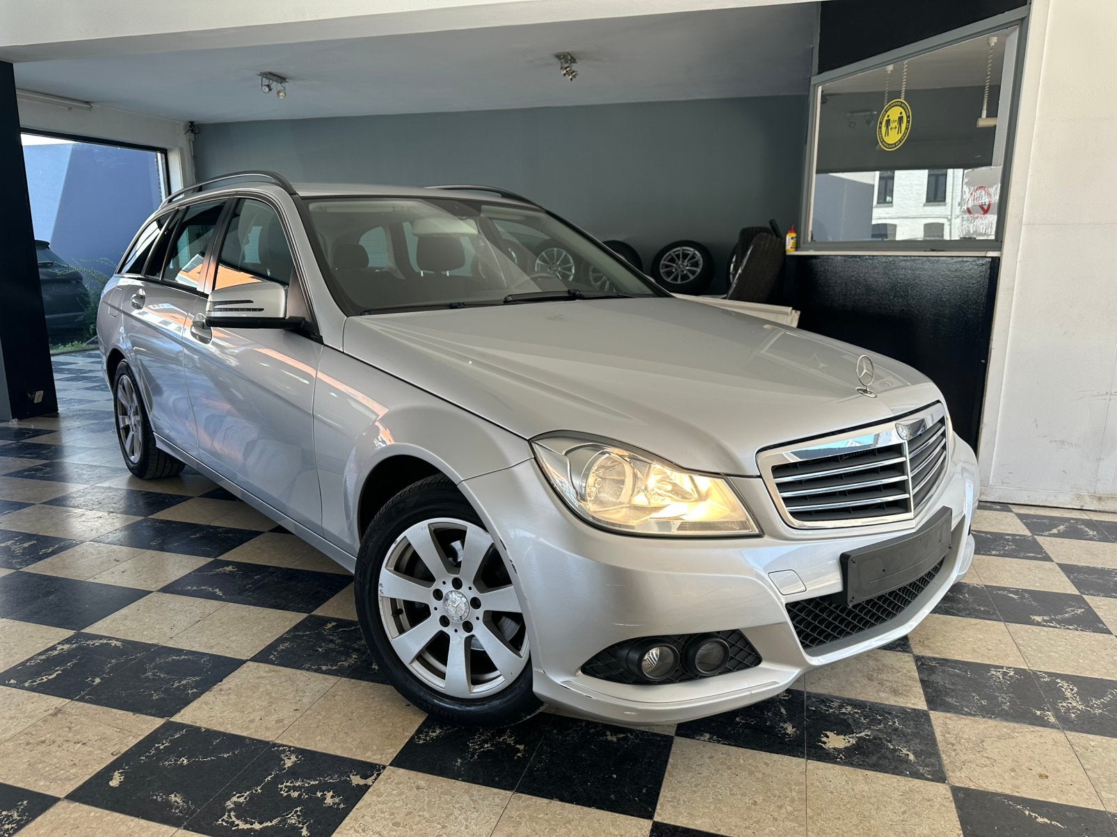 Mercedes-Benz C 180 CDI BlueEFFICIENCY Avantgarde, Autos, Achat, Entreprise, 5 portes, Tissu