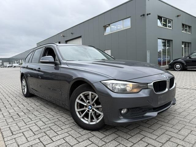 BMW 3-serie 318d Automaat Navi Leer Memory ONLY EXPORT, Auto's, BMW, 4 deurs, Achterwielaandrijving, 4 cilinders, 136 pk