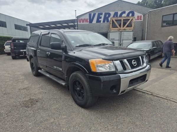 Nissan TITAN Lichte vracht - 5 zit - LPI, Auto's, Automaat, 224 kW, Zwart, Leder