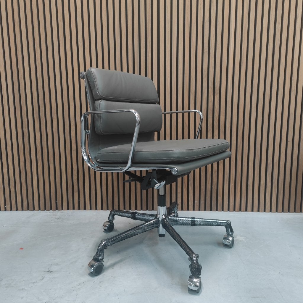 Vitra Eames 217 Bureaustoel (Nieuw!), Antiek en Kunst, Ophalen of Verzenden