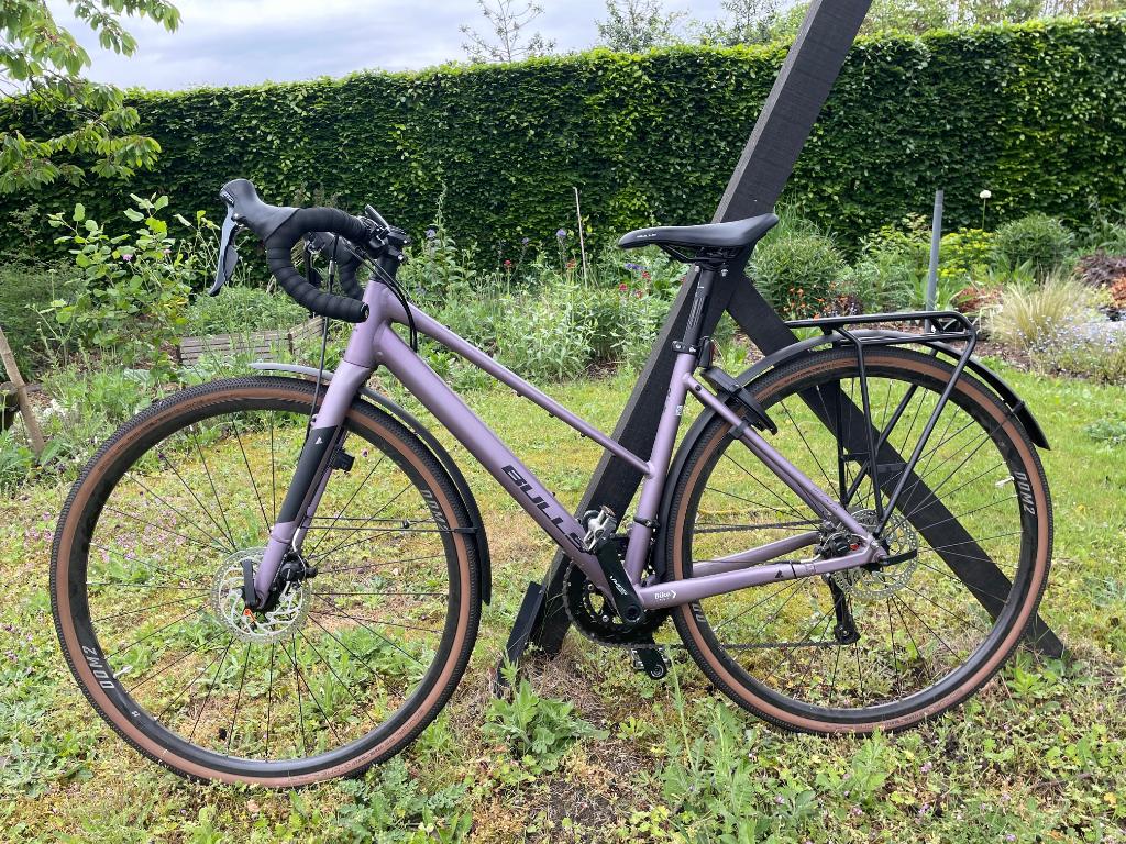 vrouwen gravel fiets met spatborden en bagagedrager, 28 inch, Zo goed als nieuw, 15 tot 20 versnellingen, Minder dan 47 cm