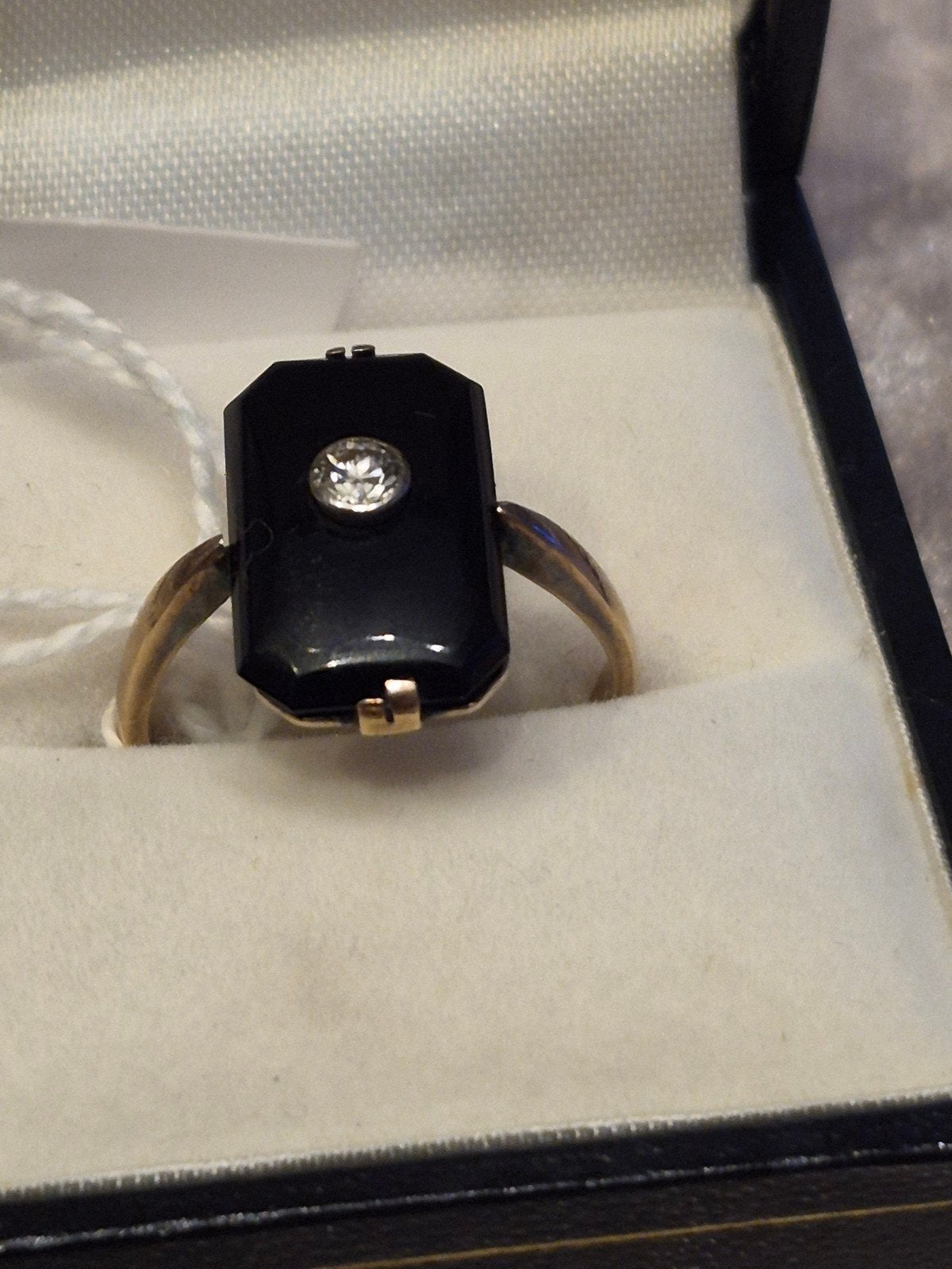 14k gouden art deco plaquette-ring met diamant en onyx
1920j, Ophalen of Verzenden