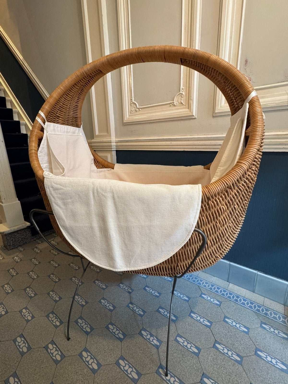 Rieten wieg (incl. matras en twee doeken), Ophalen, Zo goed als nieuw, Wieg