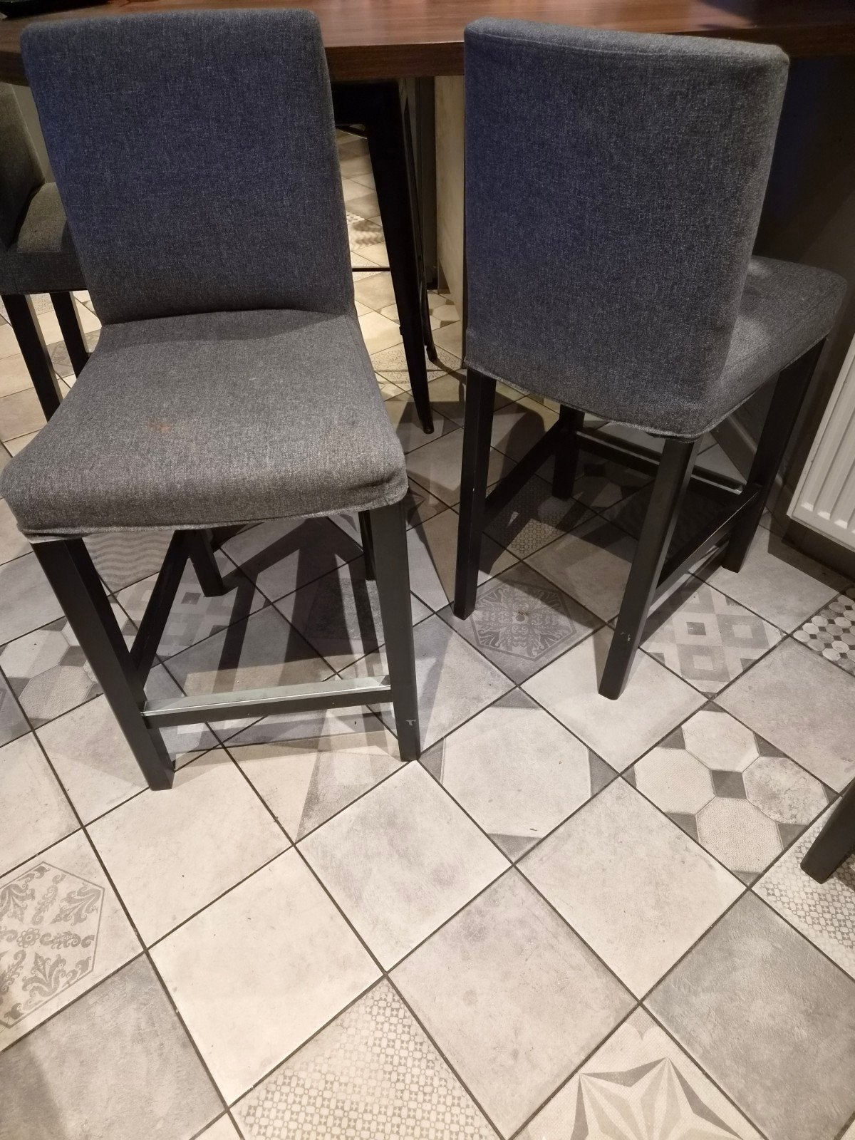 4 tabourets avec housse grise, Maison & Meubles, 4 tabourets, Enlèvement