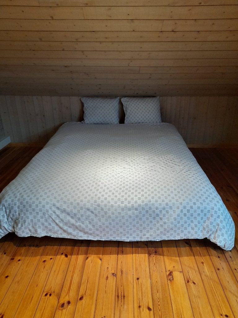 Lit double de 1m60 avec sommier à lattes et matelas, Maison & Meubles, Chambre à coucher | Lits, Comme neuf, Enlèvement