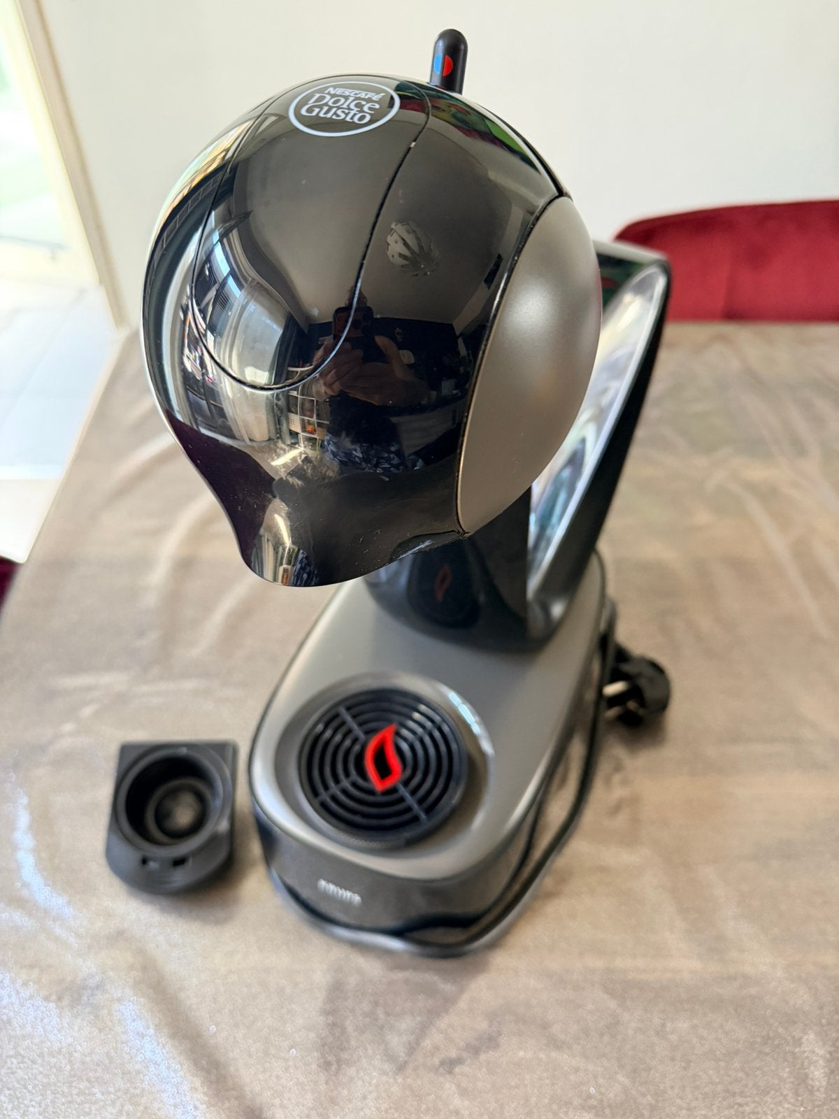 NESCAFE DOLCE GUSTO INFINISSIMA BLACK, Enlèvement, Comme neuf, Café en grains, Réservoir d'eau amovible