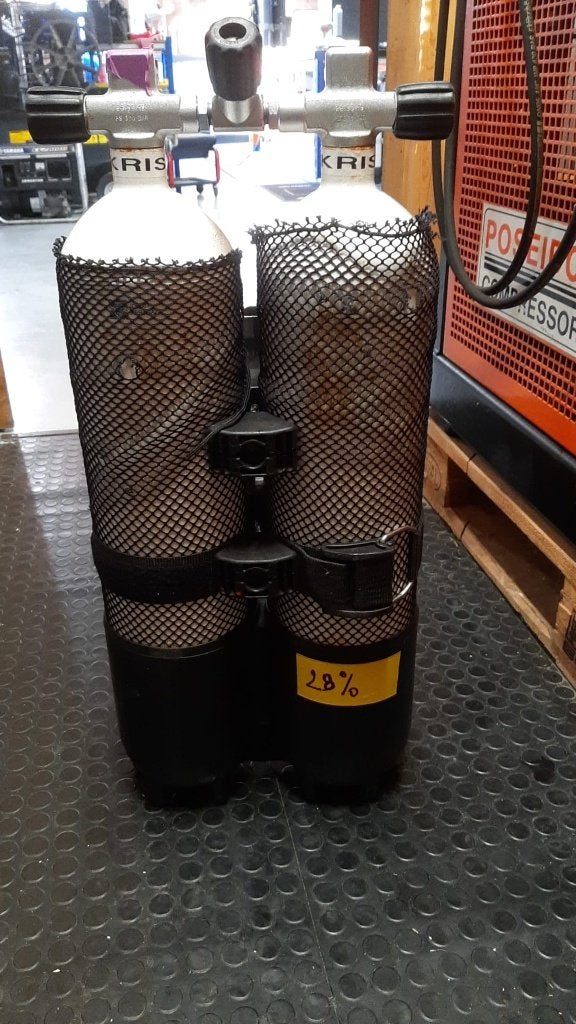 Bi 2 x 7L  300 bar - gekeurd., Ophalen, Gebruikt, Duikfles