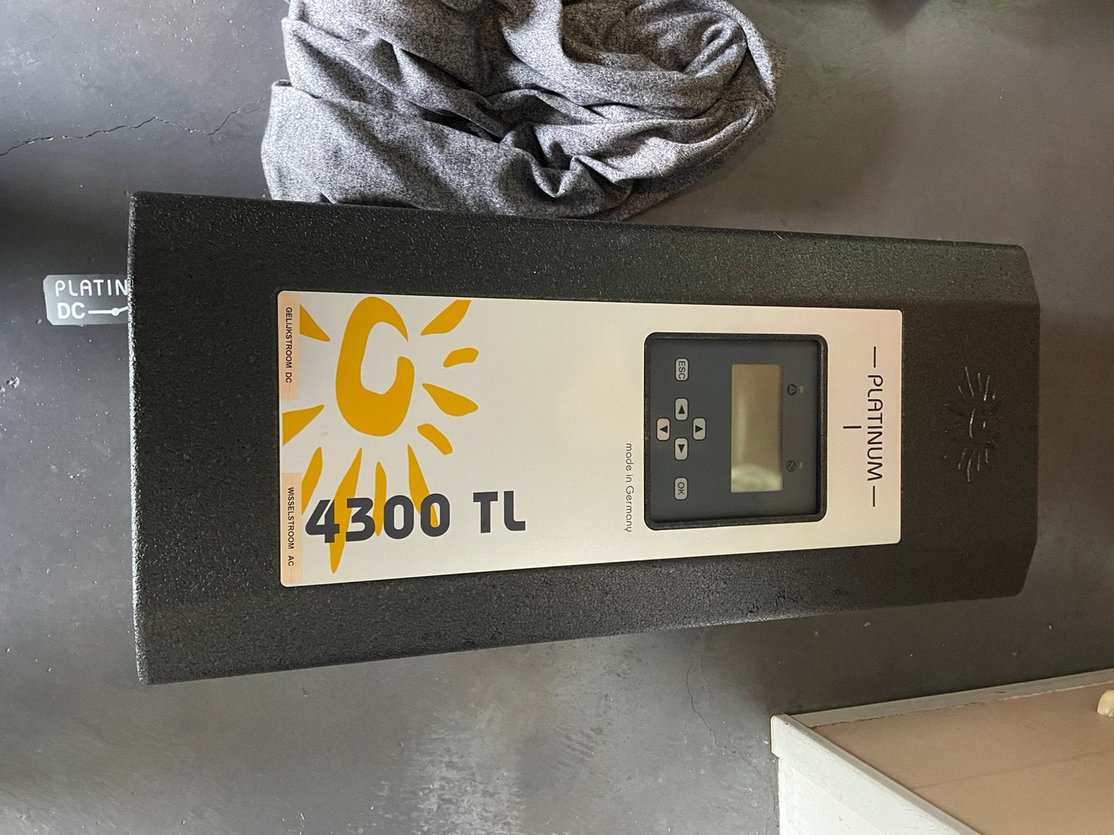 Platinum omvormer 4300 TL, Doe-het-zelf en Bouw, Ophalen, Gebruikt, Omvormer