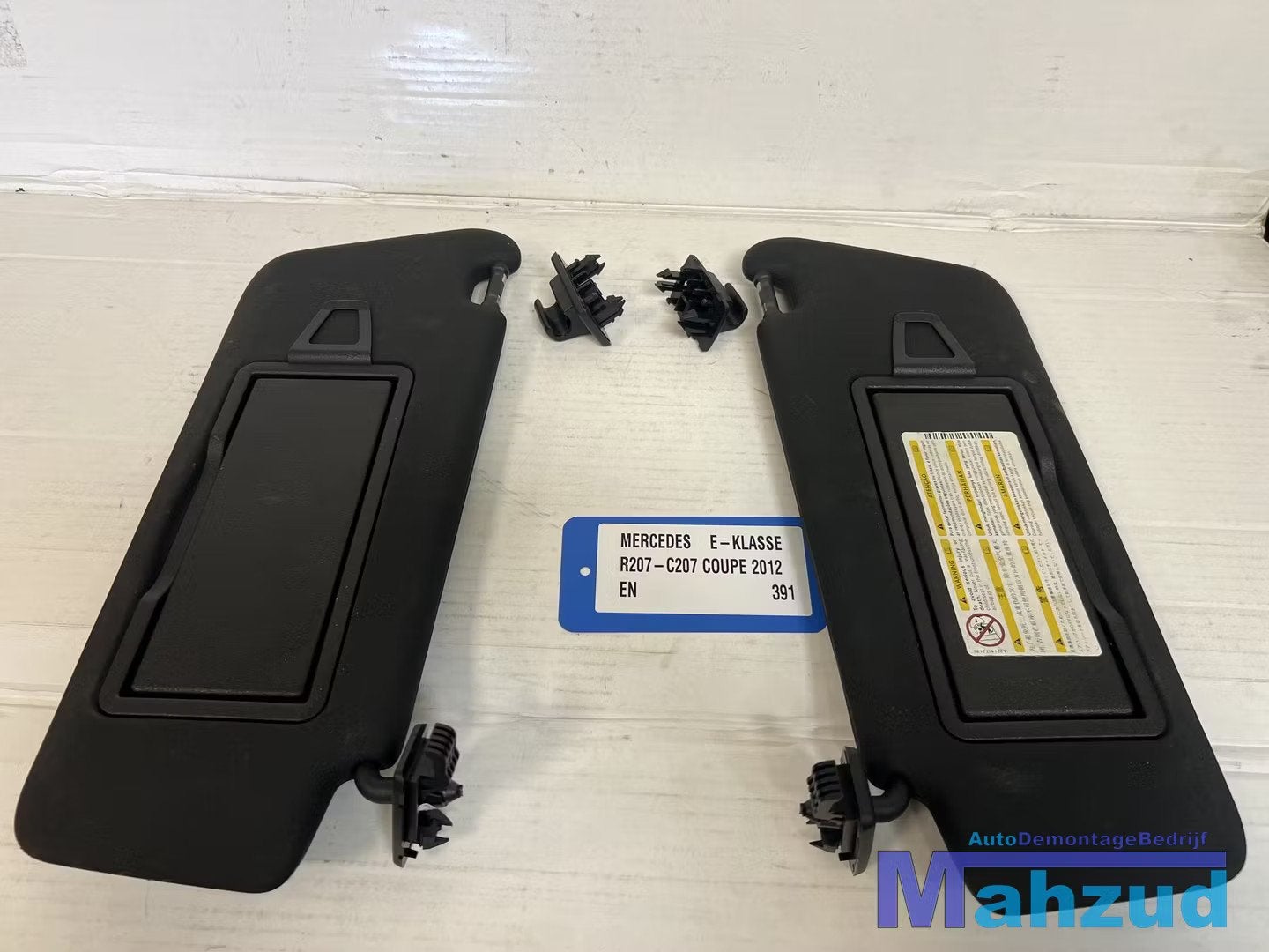 MERCEDES E C207 coupe zwart zonneklep set 2009-2016, Gebruikt, Mercedes-Benz AG, Mercedes-Benz, Mercedesstrasse 120
70372  Stuttgart, DE