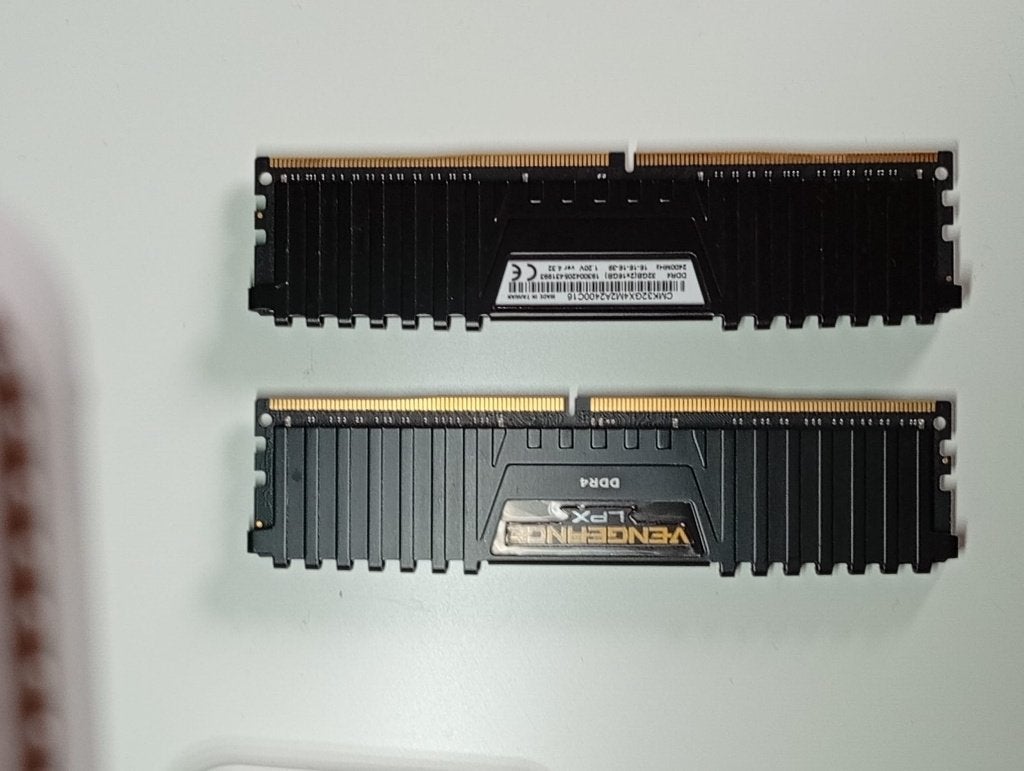 Corsair Vengeance LPX 32GB (2x 16GB) DDR4 2400MHz – Zwart, Computers en Software, RAM geheugen, 32 GB, Verzenden, DDR4, Zo goed als nieuw