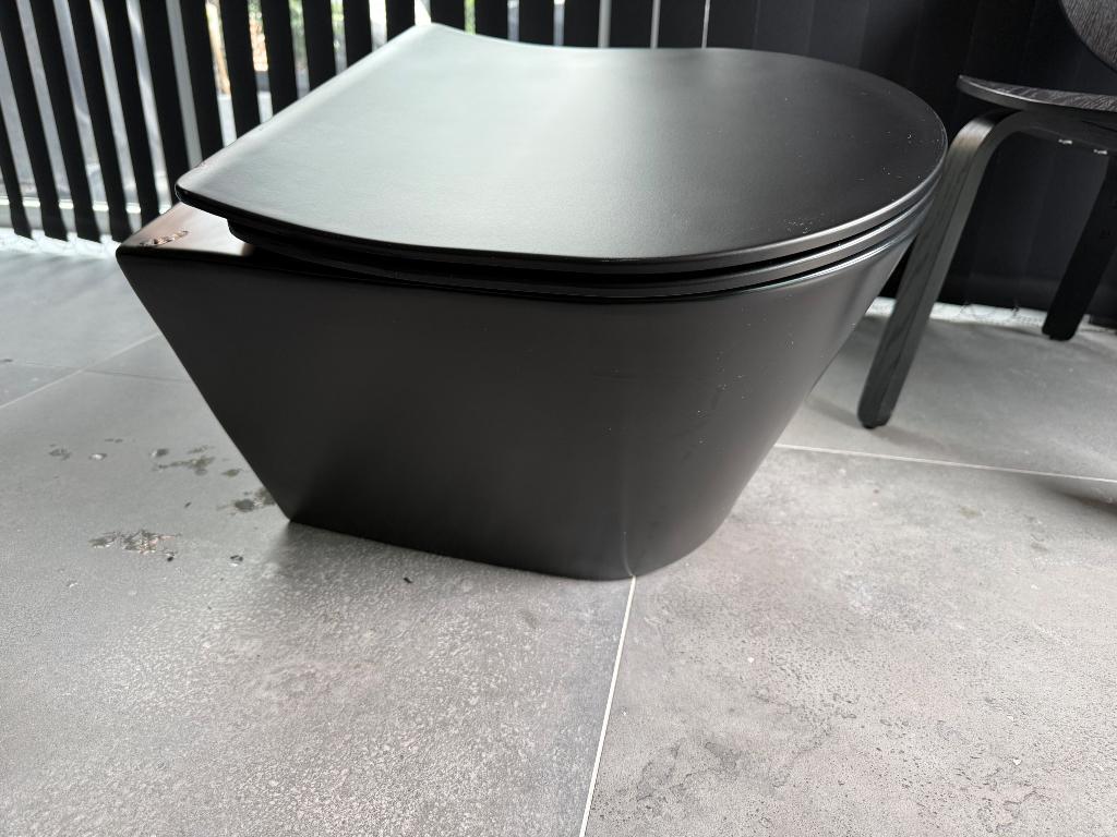 Zwart design toilet, Bricolage & Construction, Enlèvement, Comme neuf, Pierre, Toilettes