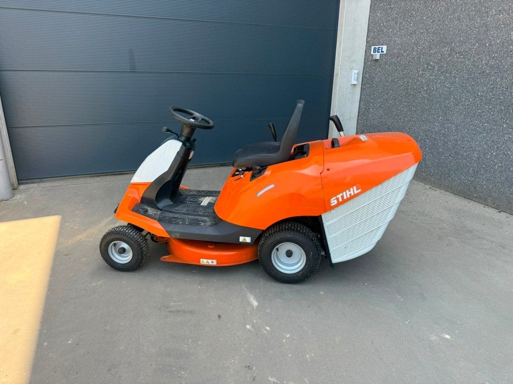 Zitmaaier Stihl RT4082, Jardin & Terrasse, Tondeuses autoportées, Enlèvement, Comme neuf, Stihl, Bac de ramassage