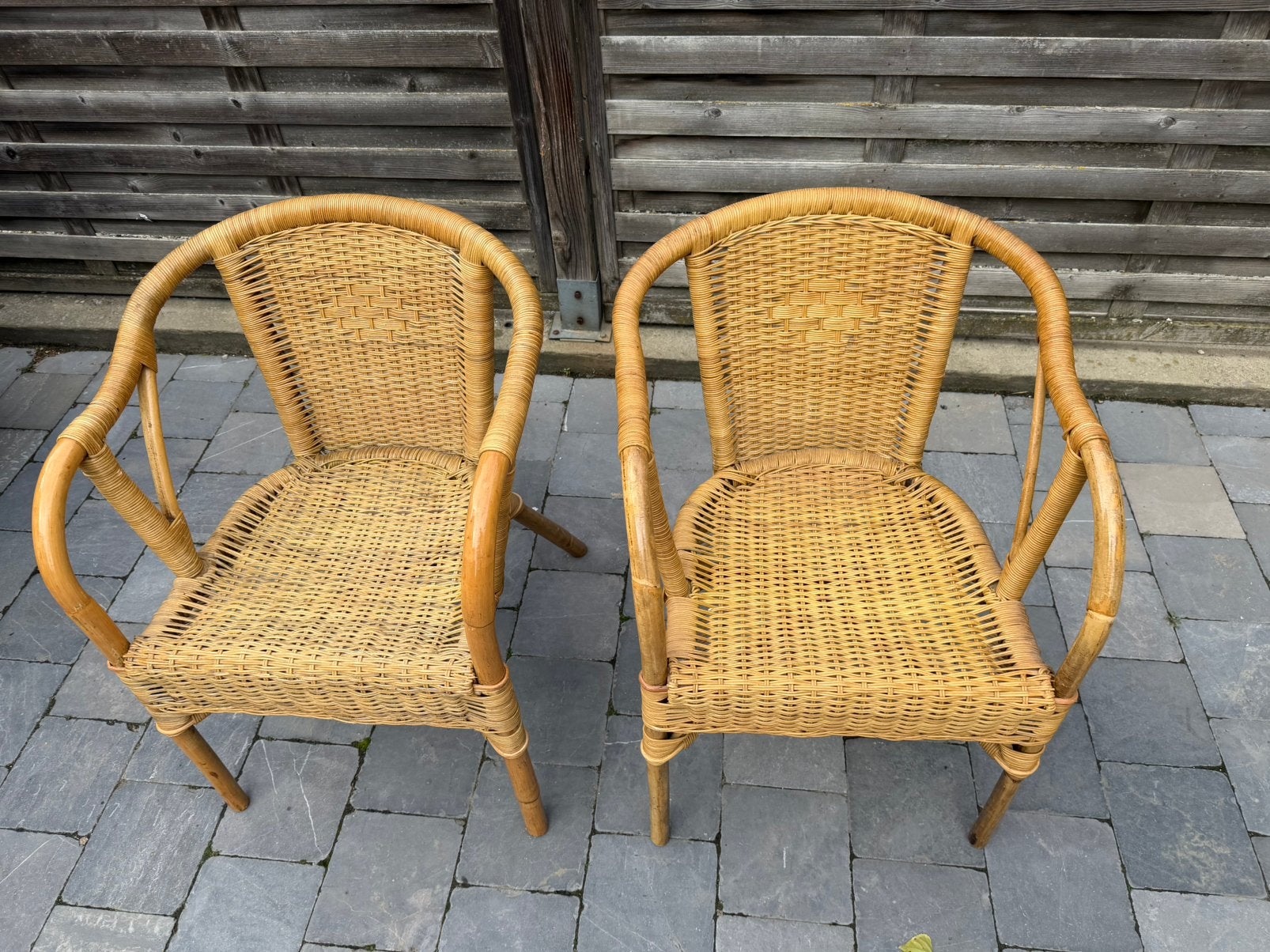 2 rieten stoelen, Tuin en Terras, Ophalen, Gebruikt