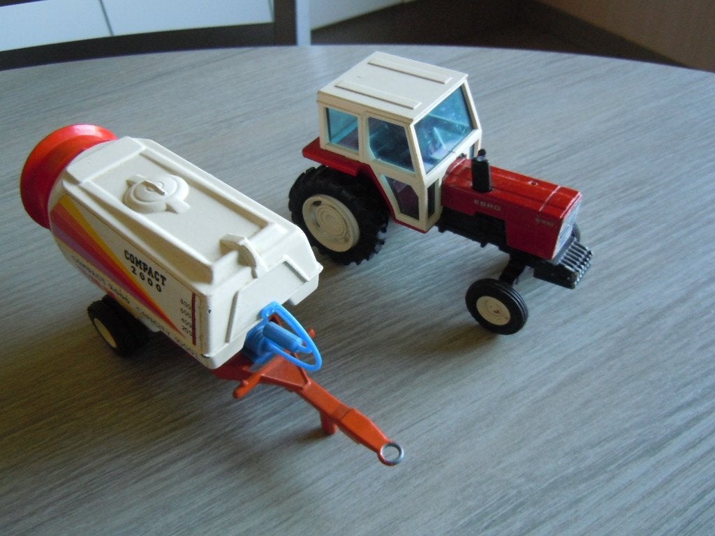 tractor en sproeier vintage, Antiek en Kunst, Antiek | Speelgoed, Ophalen