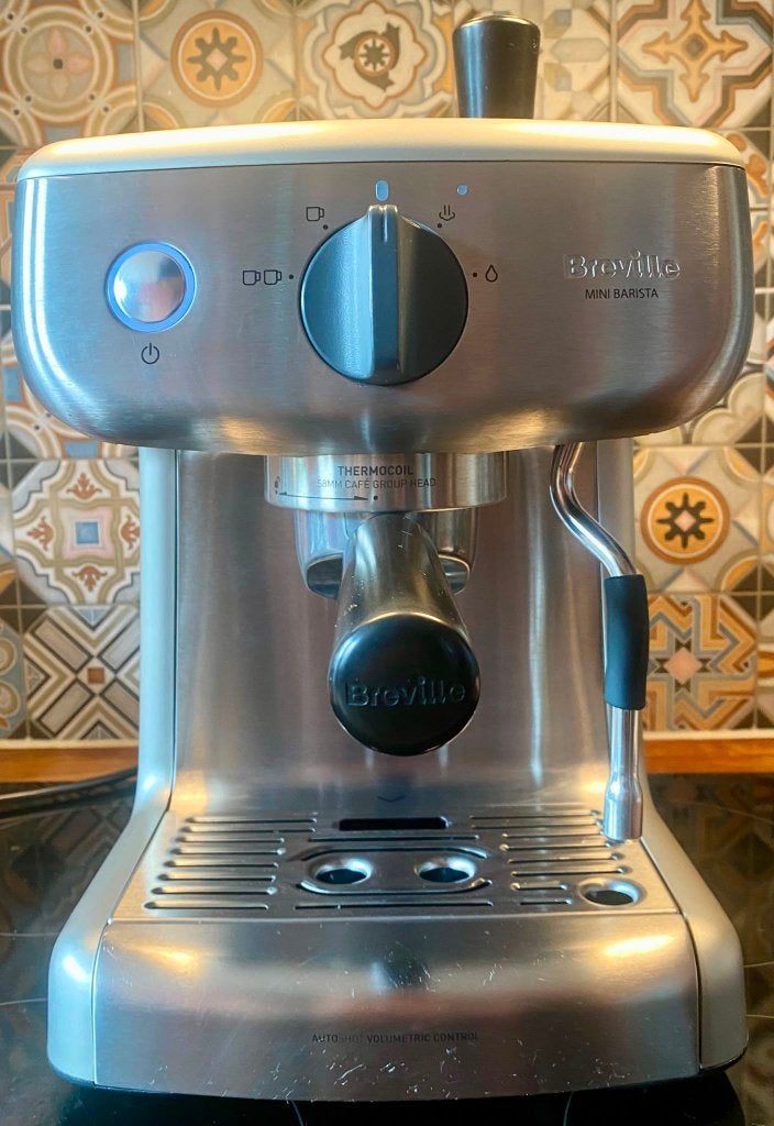 Breville Mini Barista– Machine à expresso avec mousseur, Café moulu, Machine à espresso, Réservoir d'eau amovible, 2 à 4 tasses