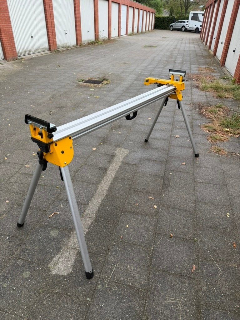 DEWALT DE7023-XJ universeel onderstel afkort/verstekzaag, Doe-het-zelf en Bouw, Ophalen, Zo goed als nieuw