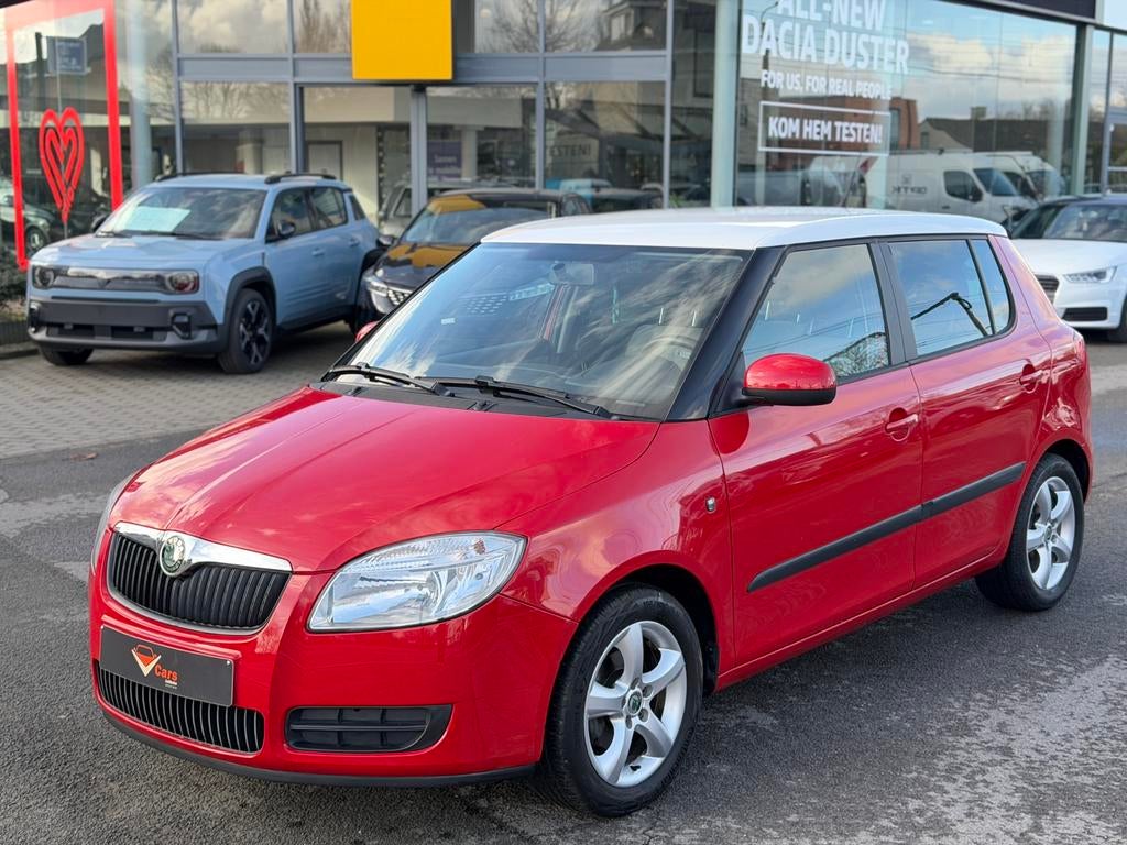 Skoda fabia benzine PERFECTE STAAT + keuring vvk, Auto's, Euro 5, Bedrijf, Radio, Fabia