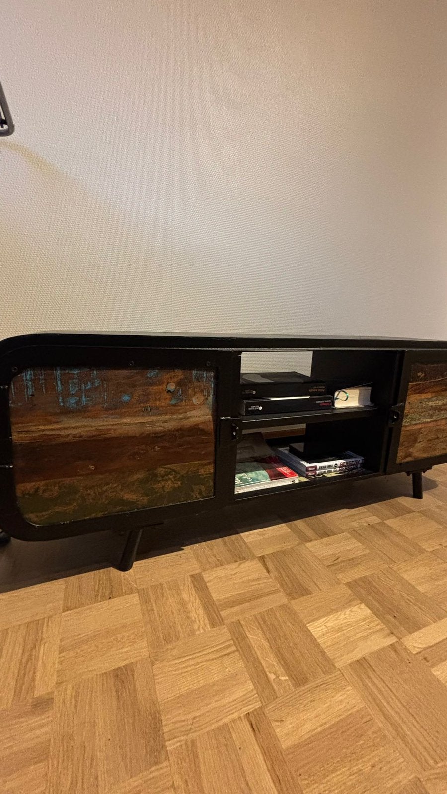 Meuble tv en fer et bois  60 €, Ophalen, Zo goed als nieuw