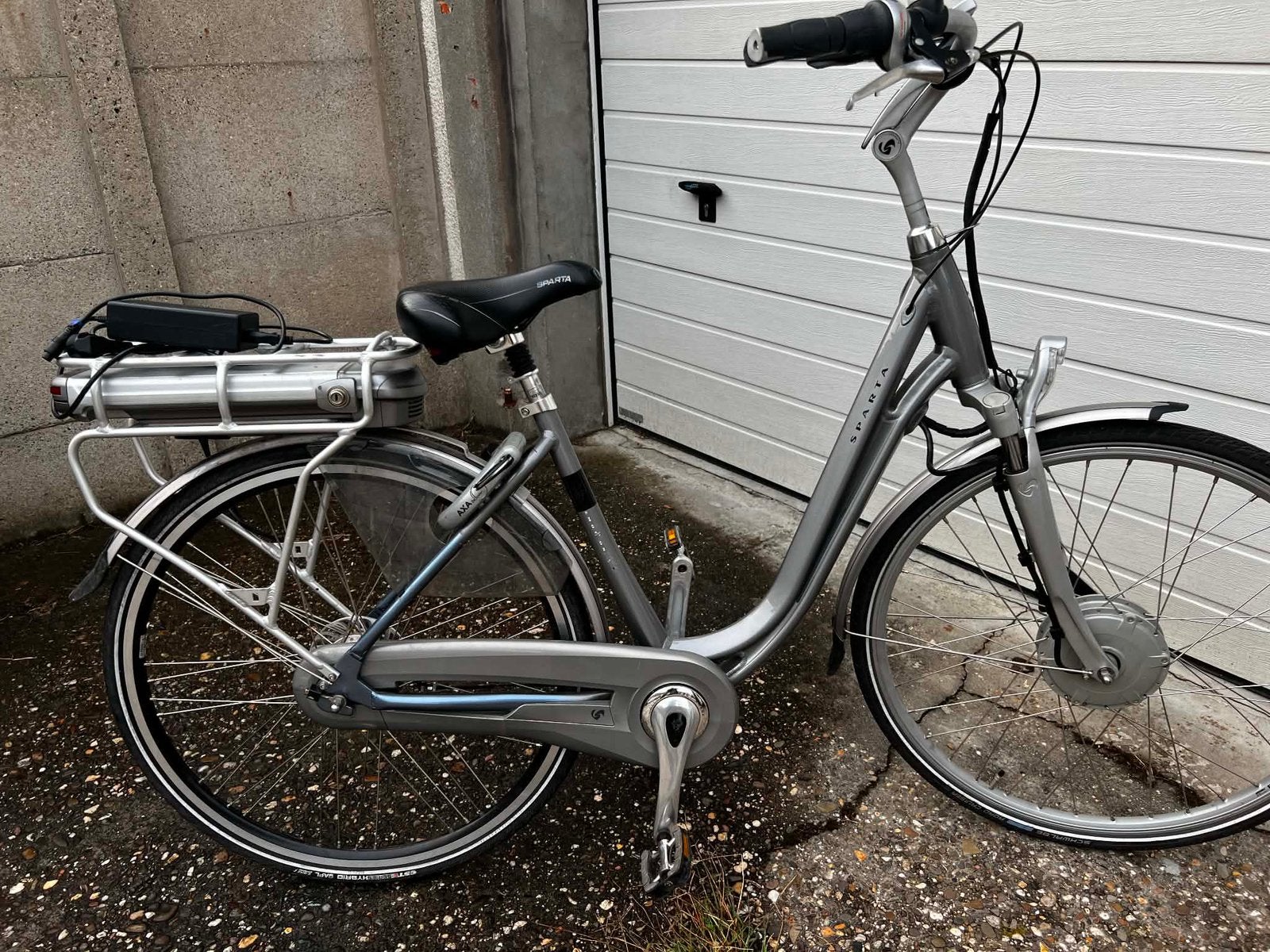 Elektrische fiets 28 inch, Ophalen, Sparta, Zo goed als nieuw, 51 tot 55 cm