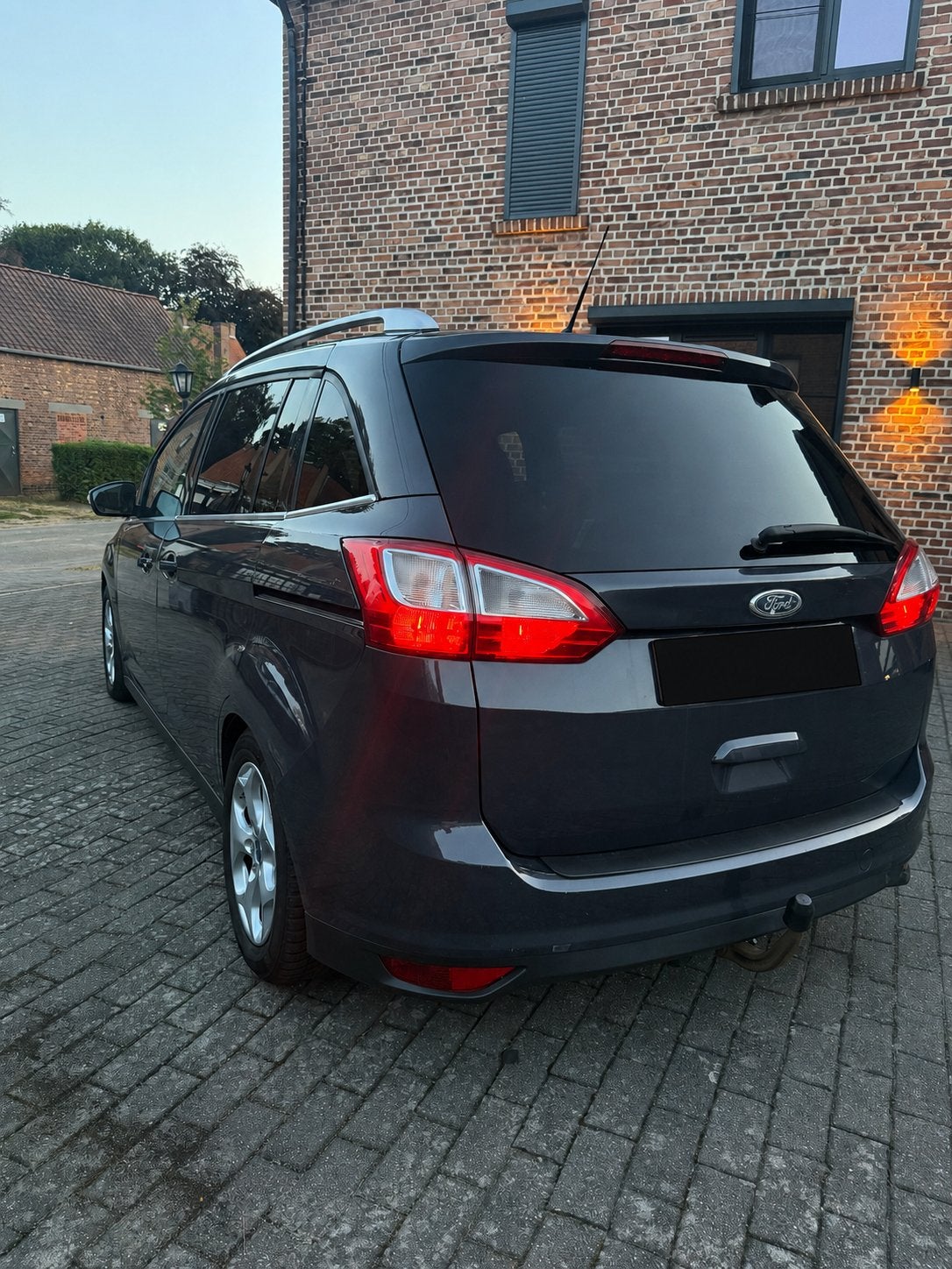 Ford Grand C-max 7zit, Euro 5, Achat, Boîte manuelle, Noir
