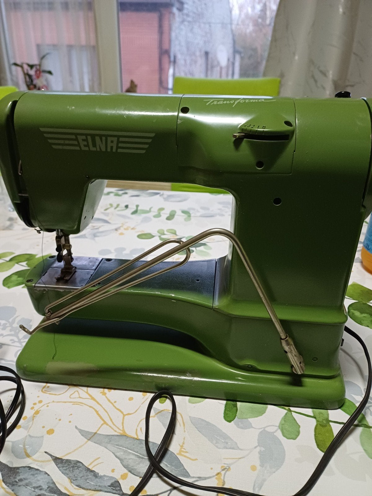machine à coudre vintage ELNA 1 " Sauterelle " Transforma, Enlèvement