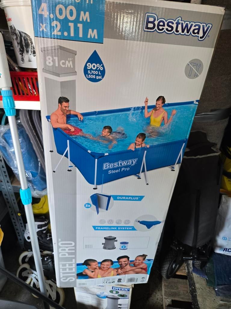 Bestway Steel Pool pro, Comme neuf, Enlèvement, 80 à 120 cm, Rectangulaire