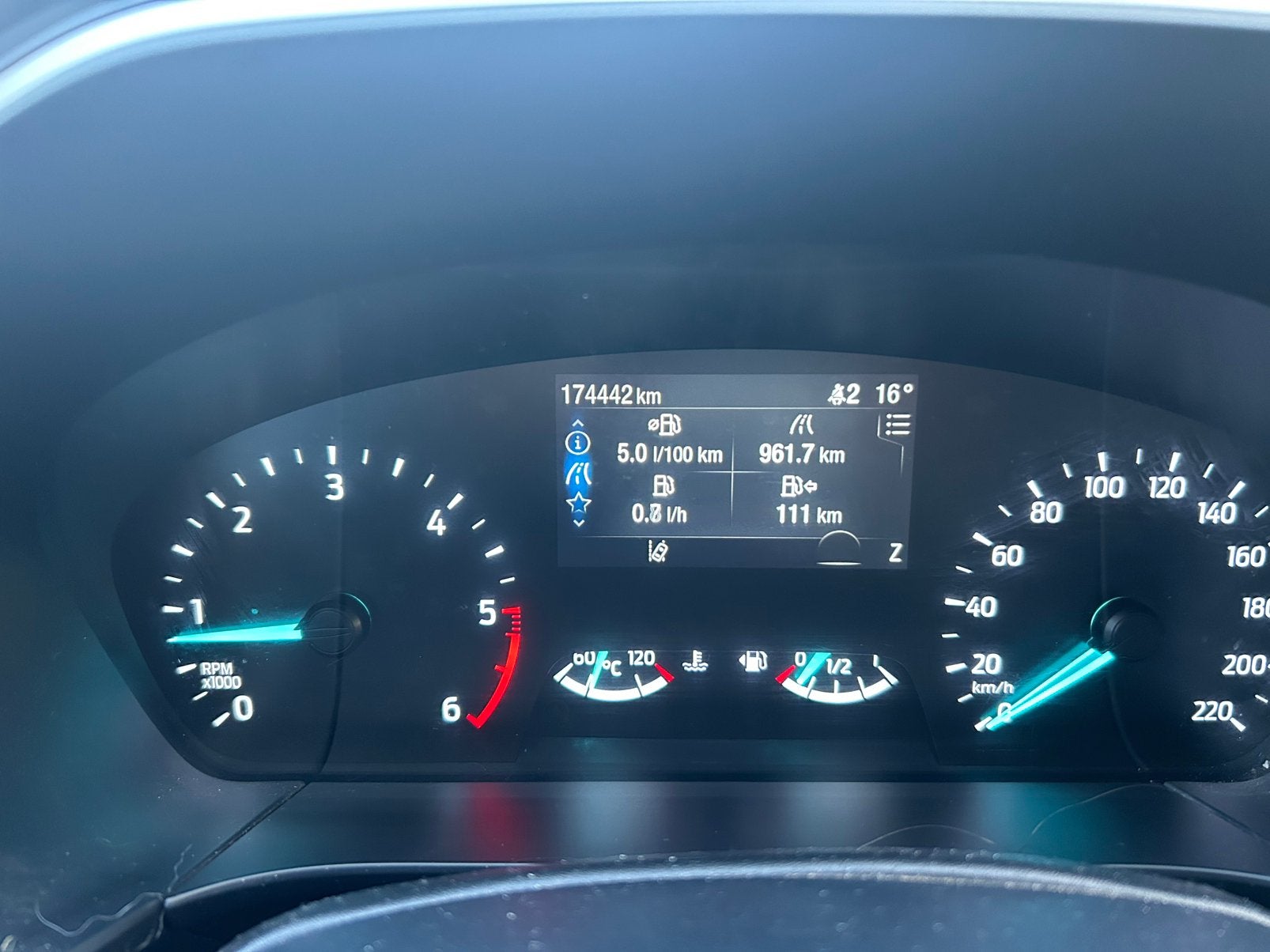 Ford kuga, Auto's, Particulier, Kuga, SUV of Terreinwagen, Zilver of Grijs