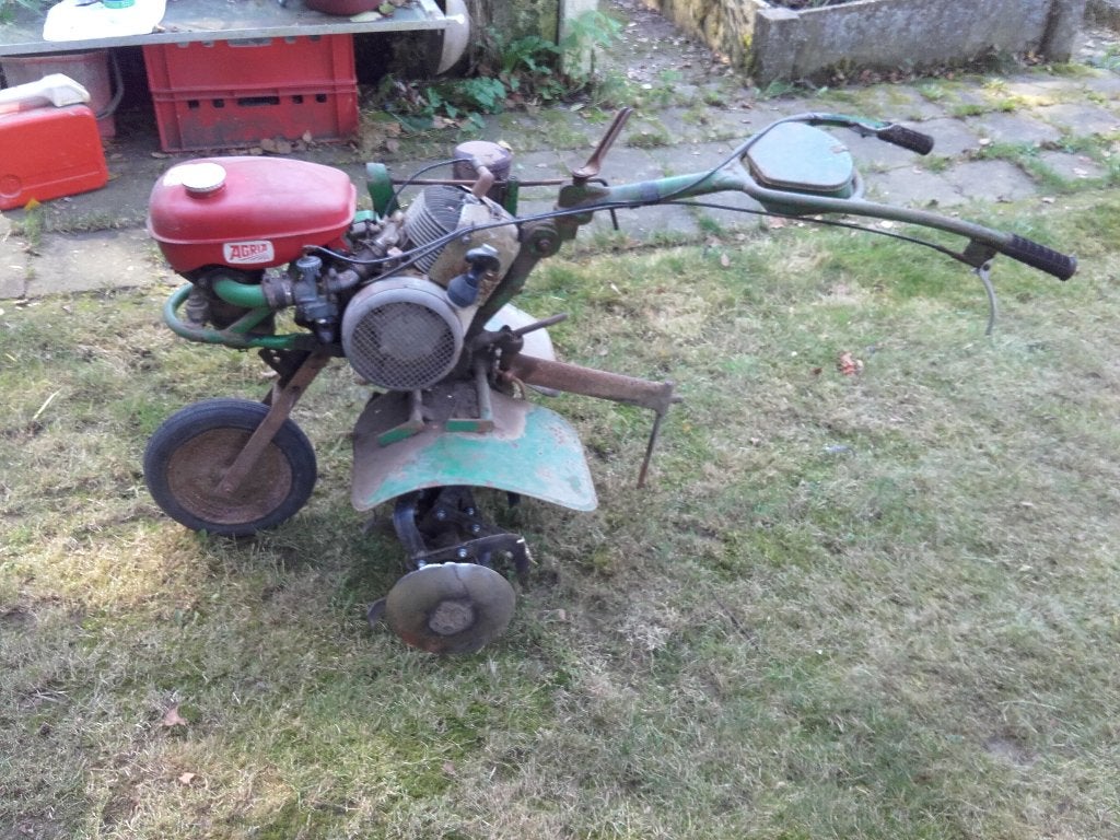 agria 6000 grondfrees, Articles professionnels, Machines & Construction | Jardin, Parc & Sylviculture, Enlèvement, Labour