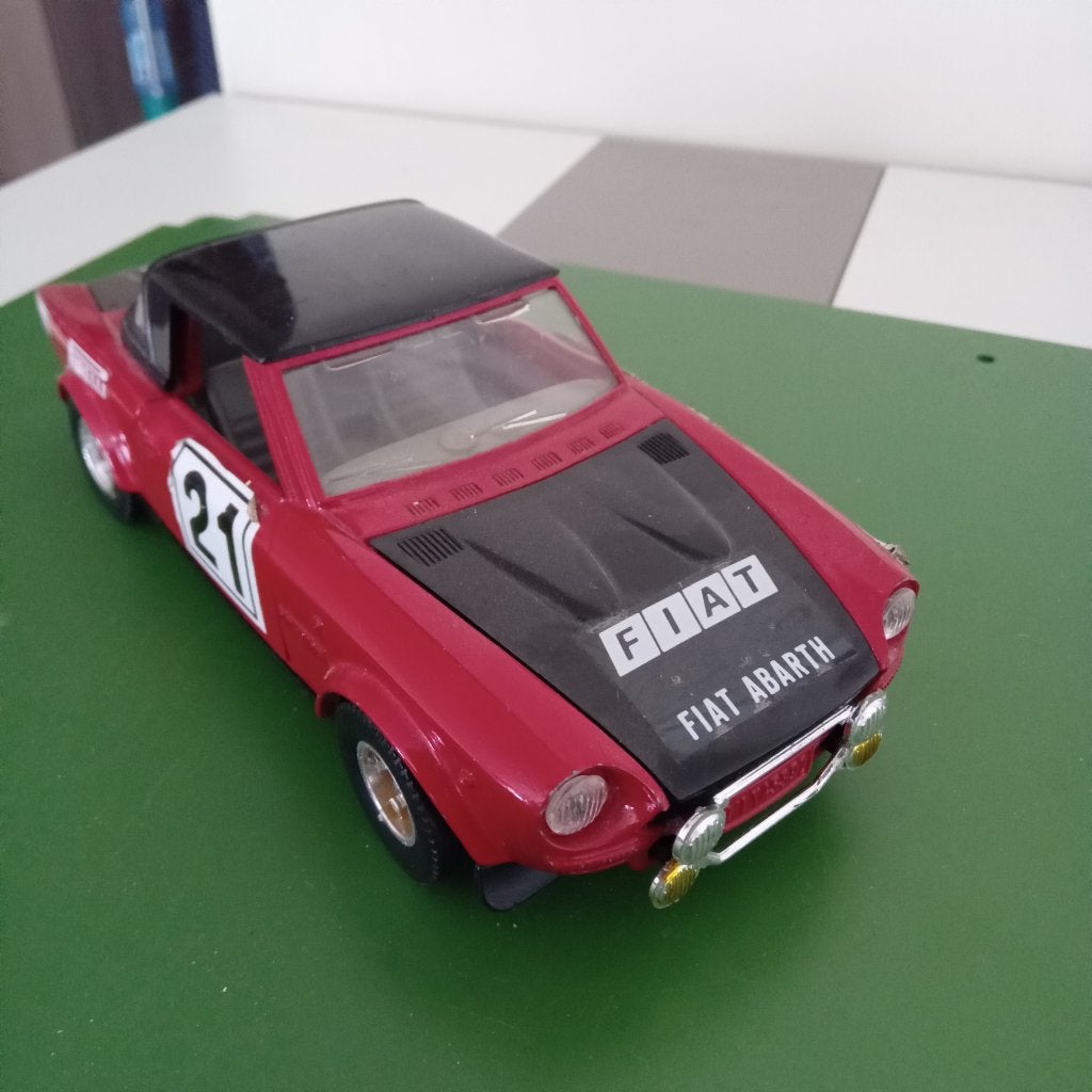 FIAT ABARTH RALLY 124--1/24---BURAGO/POLISTIL, Hobby & Loisirs créatifs, Envoi, Burago