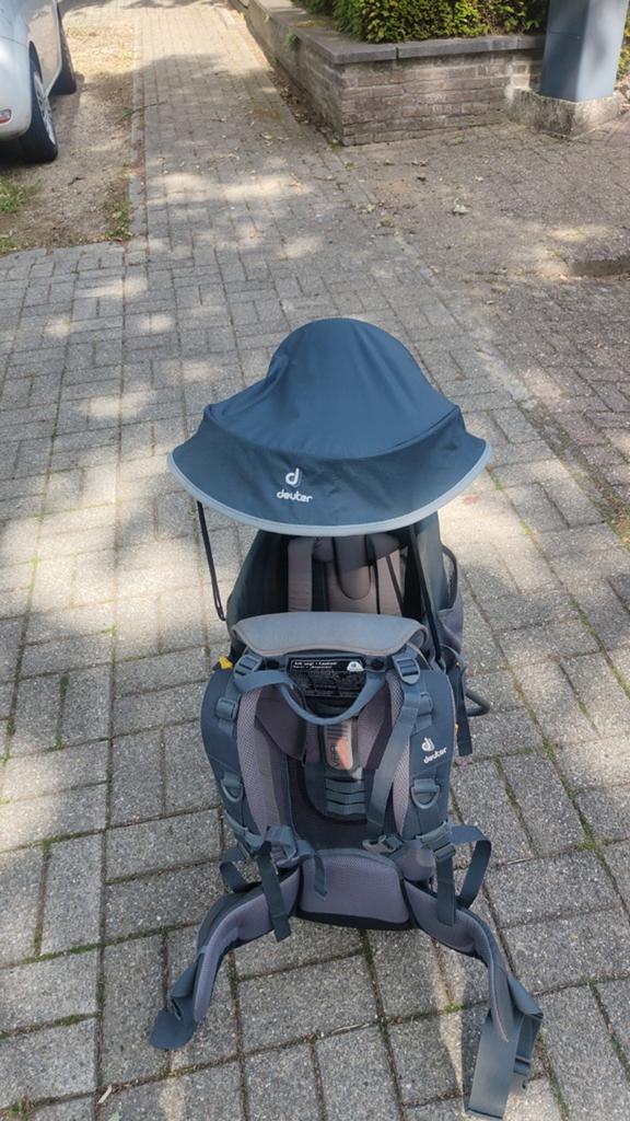 Deuter rugzak + regenhoes, Rug