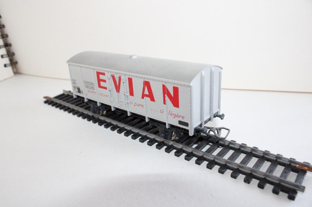 jouef ho wagon evian sncf, Jouef, Wagon, Envoi, Courant continu
