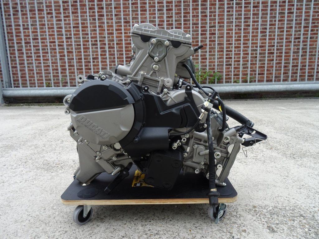 Compleet Motorblok / Blok Ducati Streetfighter 955 V2 2022 >, Ophalen, -, -, -