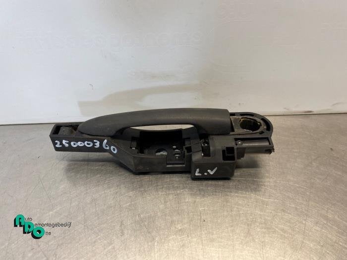 Poignée portière 2portes gauche d'un Mercedes Citan (Citan, Autos : Pièces & Accessoires, 3 mois de garantie, Utilisé, -, -