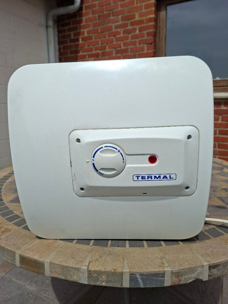 chauffe eau instantané sous cuisine 15 litres, Bricolage & Construction, Chauffe-eau & Boilers, Utilisé, Chauffe-eau, Moins de 20 litres