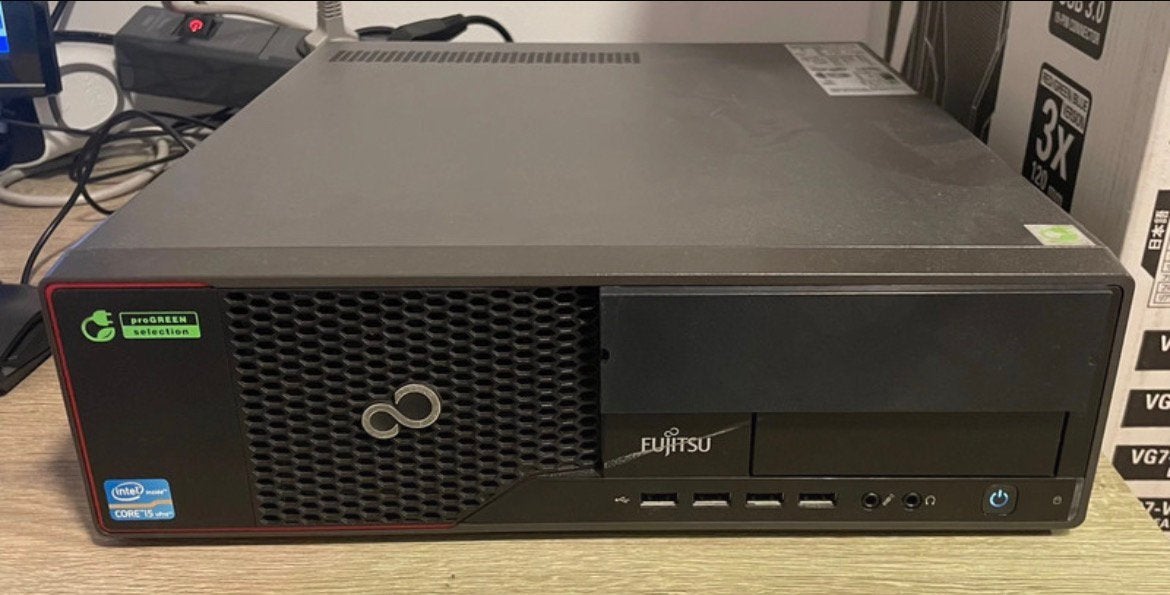Desktop pc fujistu, Informatique & Logiciels, Enlèvement, Utilisé
