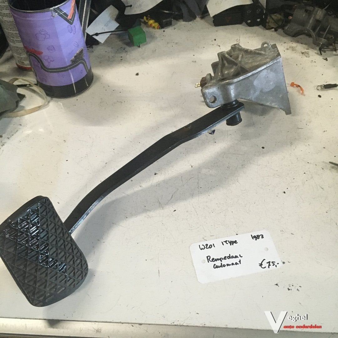 Mercedes W201 1983 2.0 Benzine  Automaat  Rempedaal, Gebruikt, -, -, Ophalen of Verzenden
