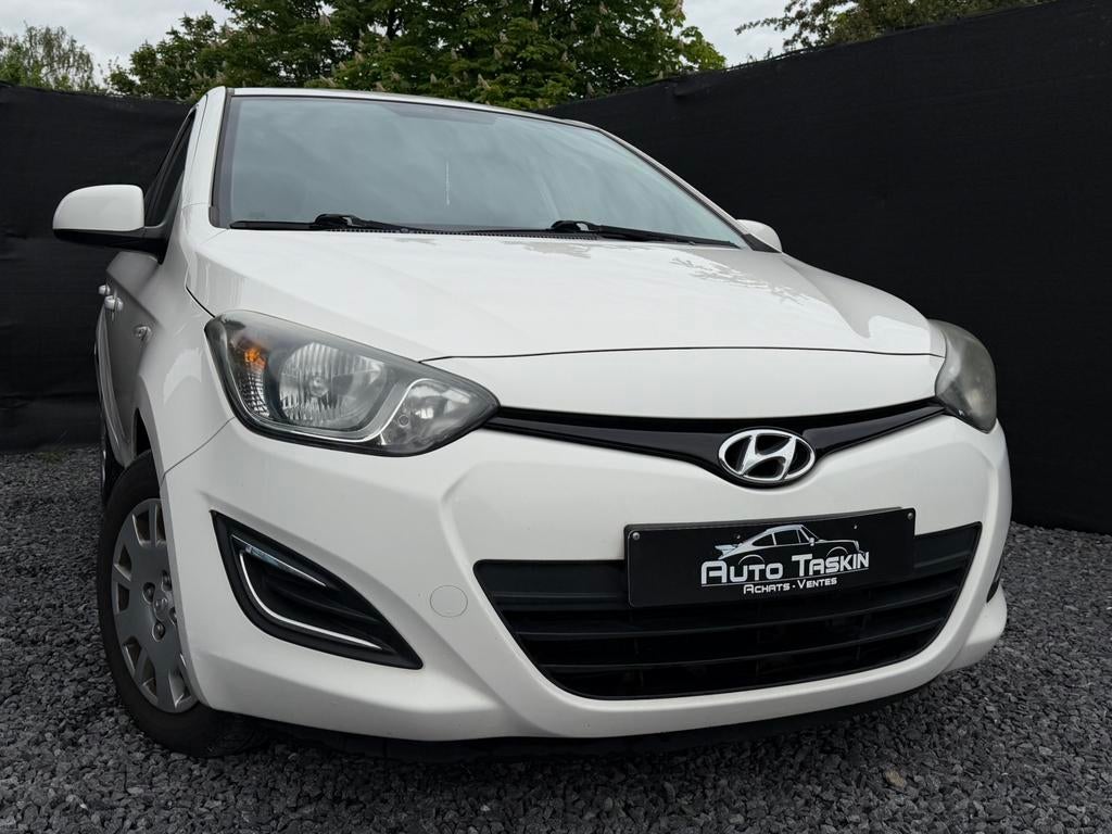 Hyundai // i20 // 1.1crdi // Clim // 5portes // A voir //, Autos, Euro 5, Achat, Entreprise, Boîte manuelle