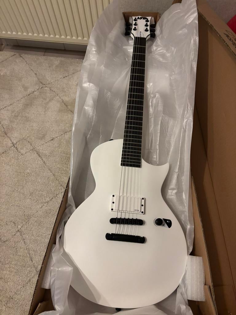 ESP Ltd EC Arctic Metal White, Enlèvement, Comme neuf