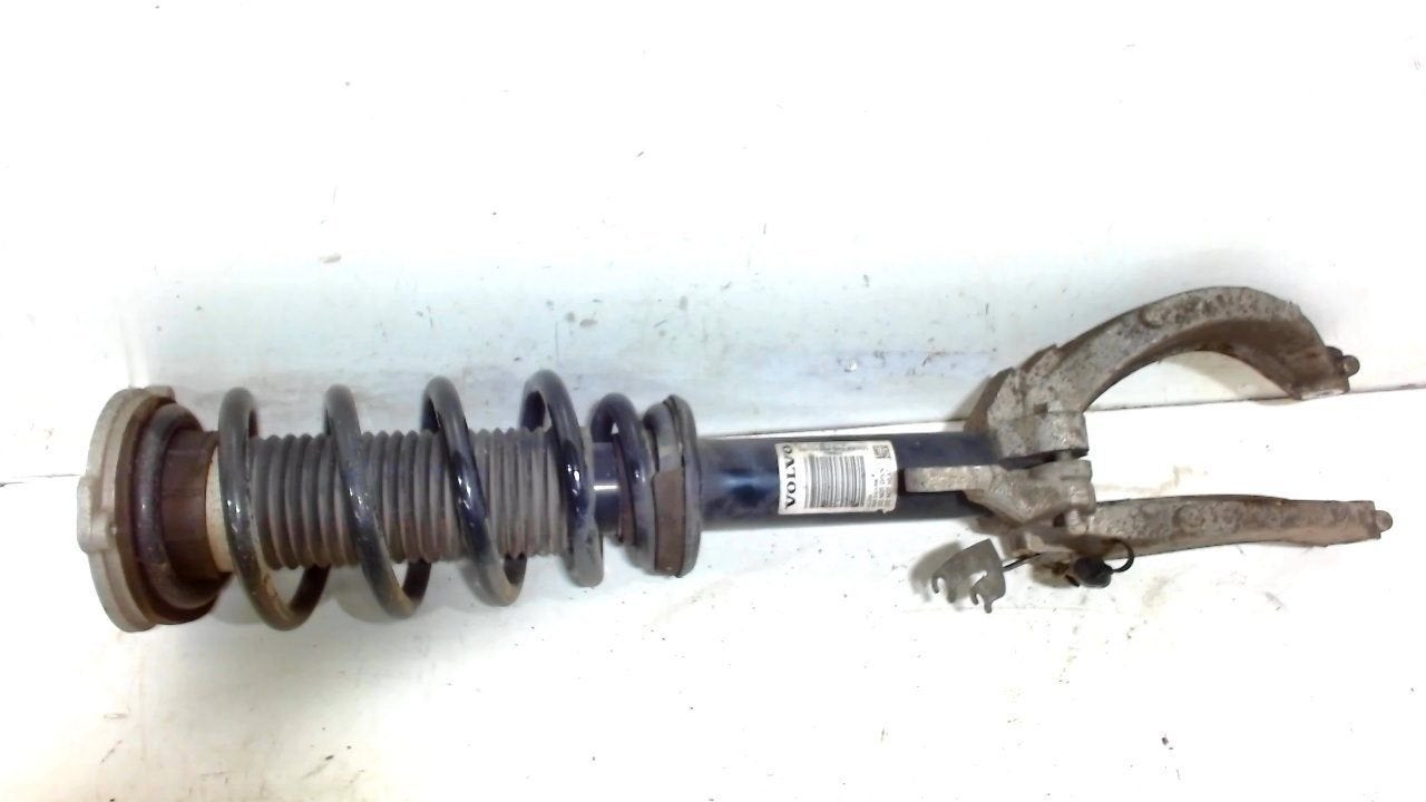 Veerpoot links voor Volvo V90, Onderdelen@venauto.nl, Van der Ven Autorecycling B.V., Ettenseweg 76, 4706 PB Roosendaal, The Netherlands