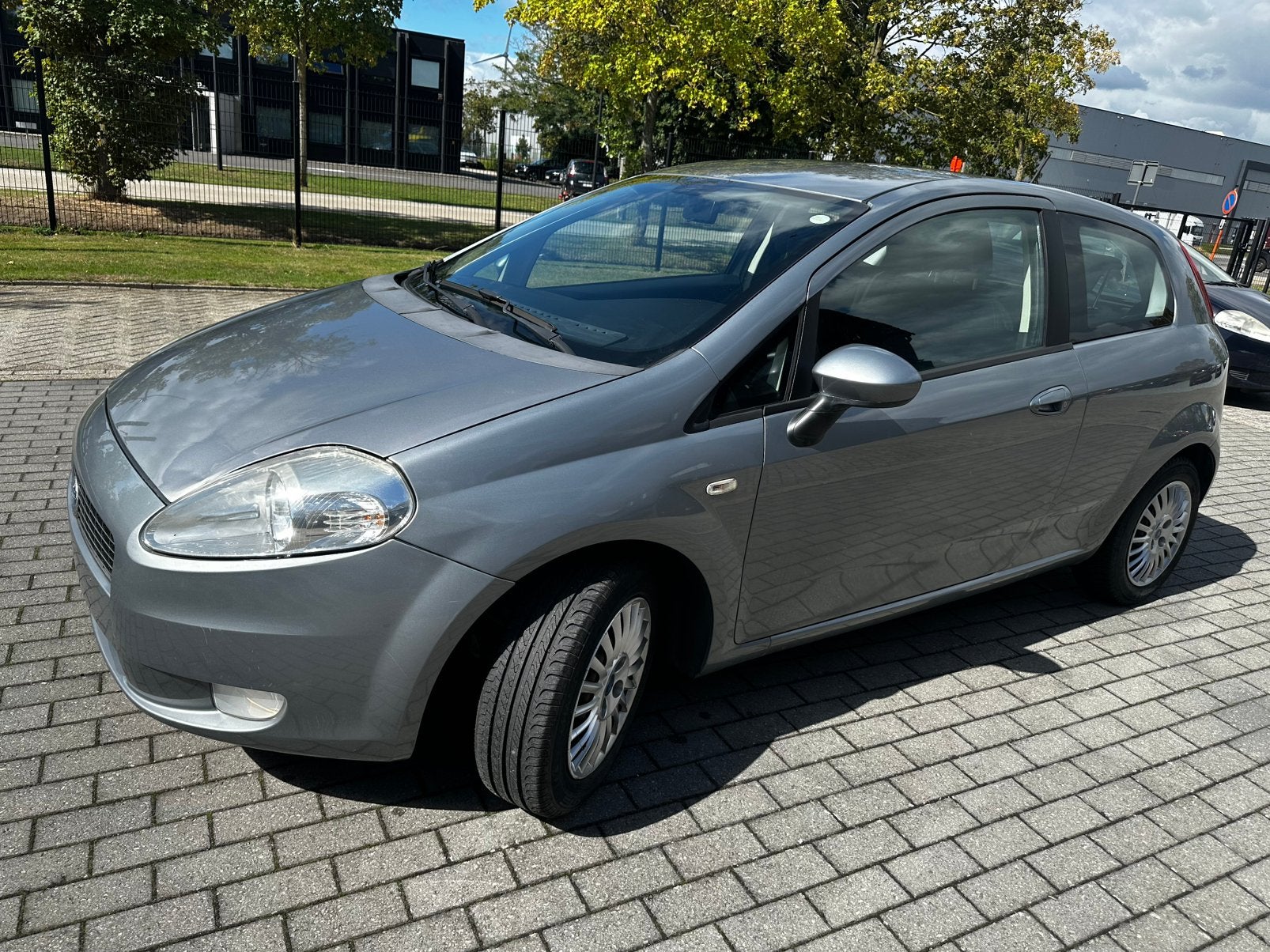 Fiat Punto 1.2 essence, 1242 cm³, Argent ou Gris, Achat, Entreprise