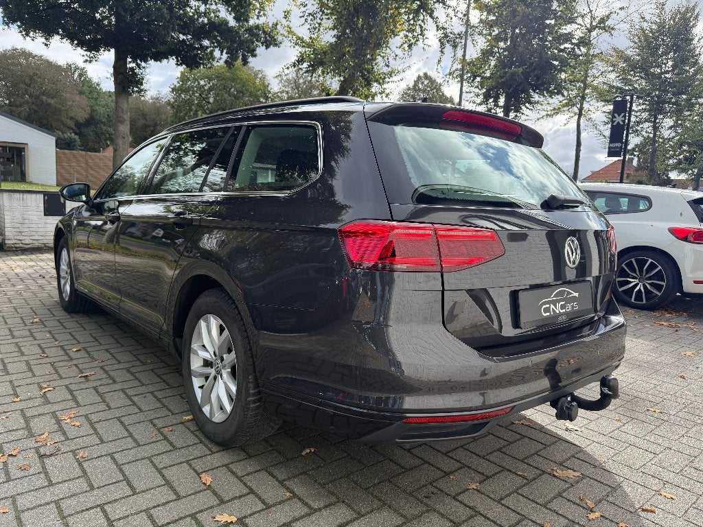 Volkswagen Passat Variant ***Style Business DSG***, Stof, Euro 6, 4 cilinders, https://public.car-pass.be/vhr/cdac96f0-8d32-4293-b213-ceac963468a8